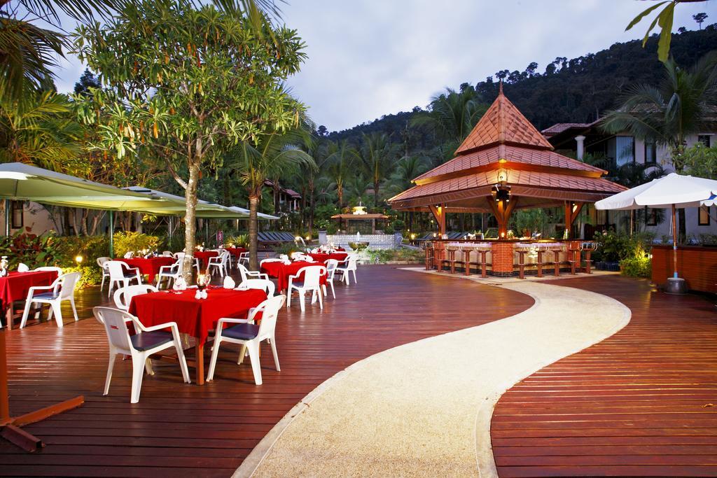 Khaolak Bayfront Resort Takuapa Bagian luar foto