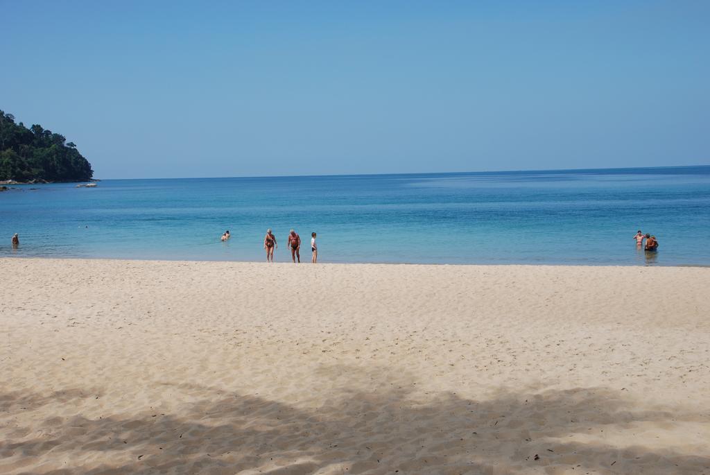 Khaolak Bayfront Resort Takuapa Bagian luar foto