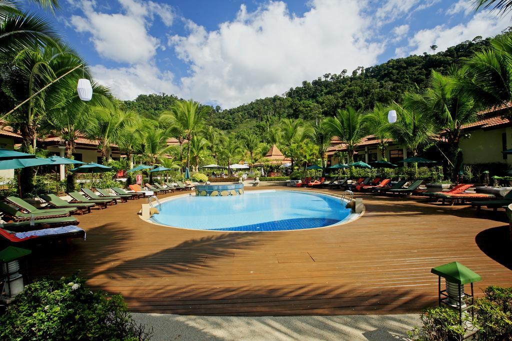 Khaolak Bayfront Resort Takuapa Bagian luar foto