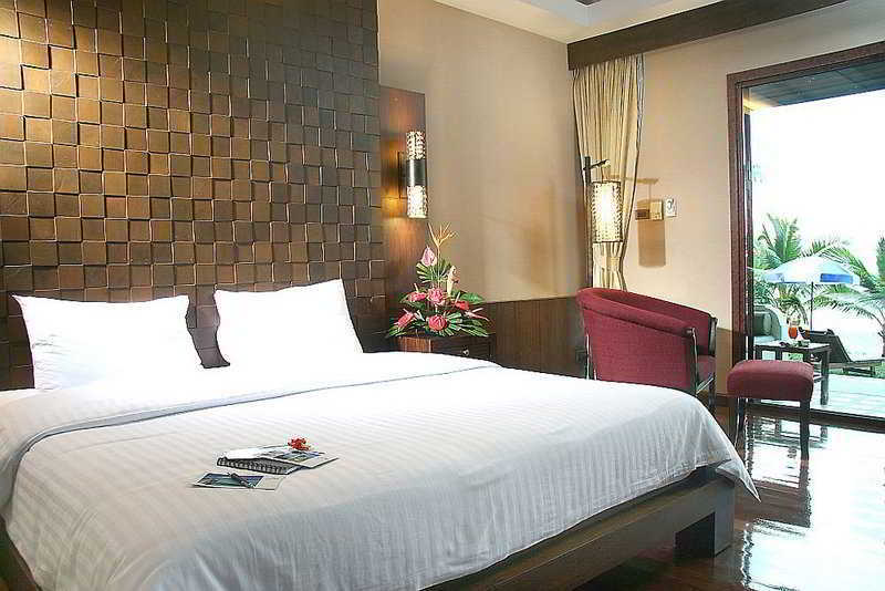 Khaolak Bayfront Resort Takuapa Bagian luar foto