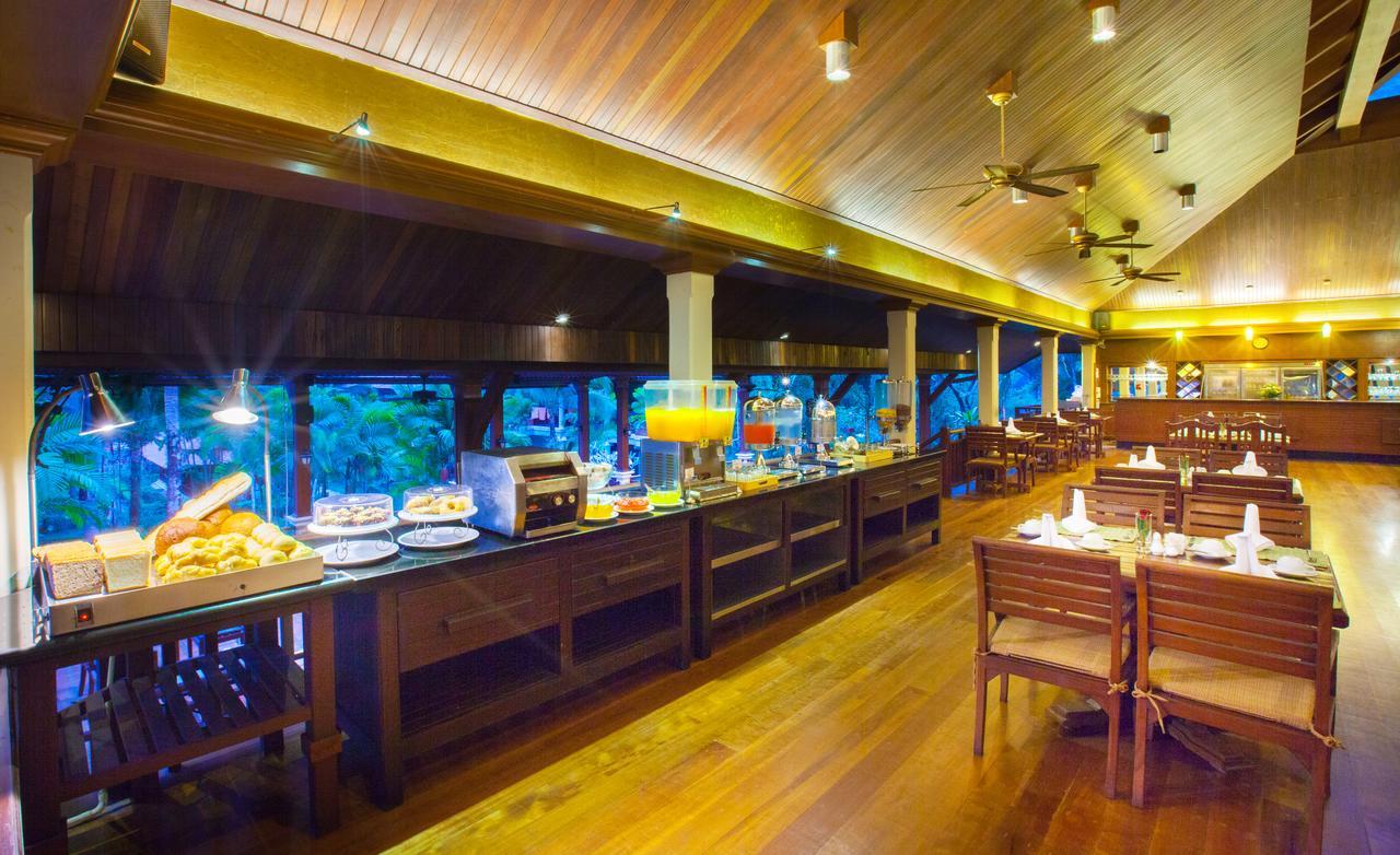 Khaolak Bayfront Resort Takuapa Bagian luar foto