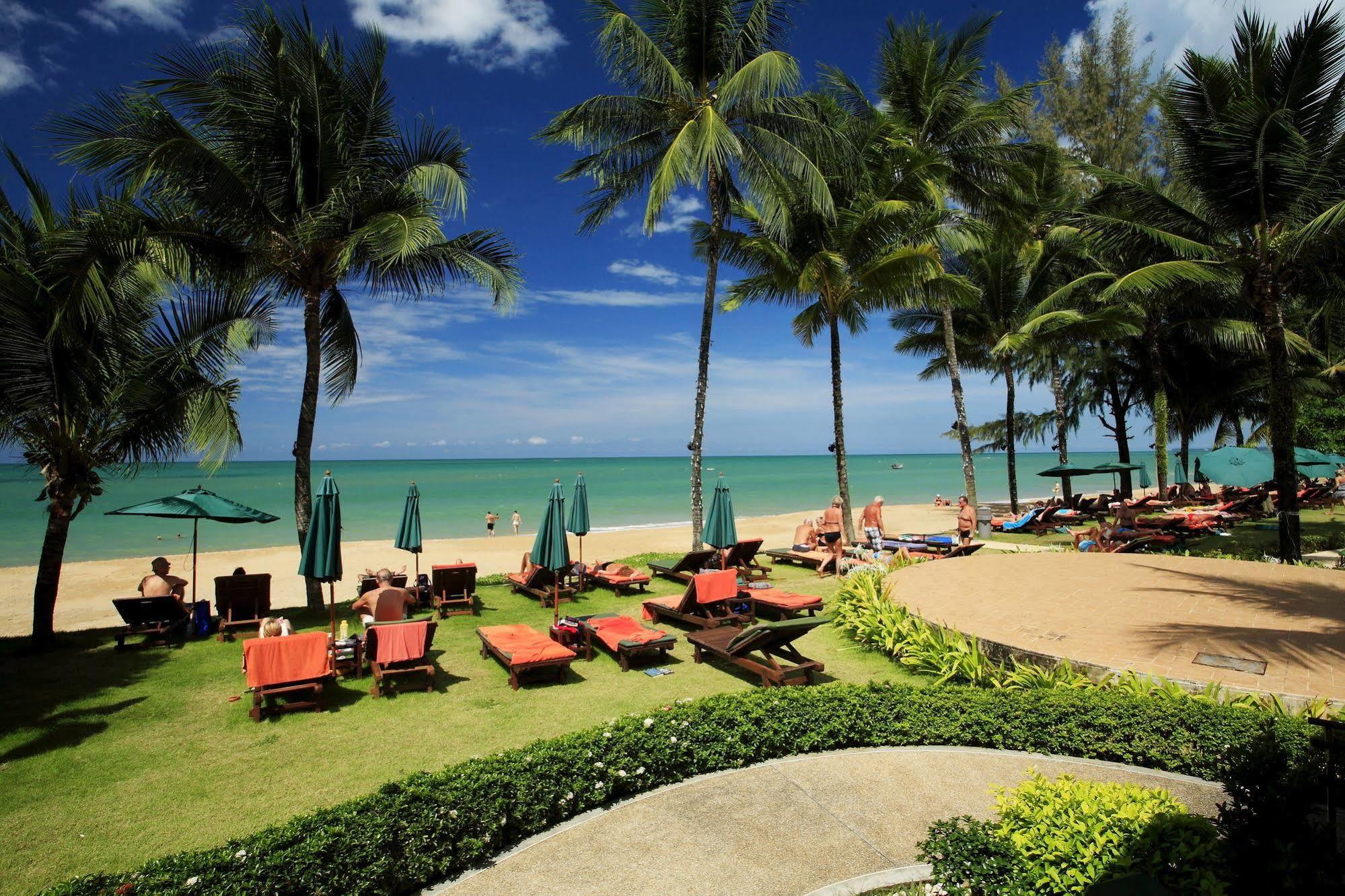 Khaolak Bayfront Resort Takuapa Bagian luar foto