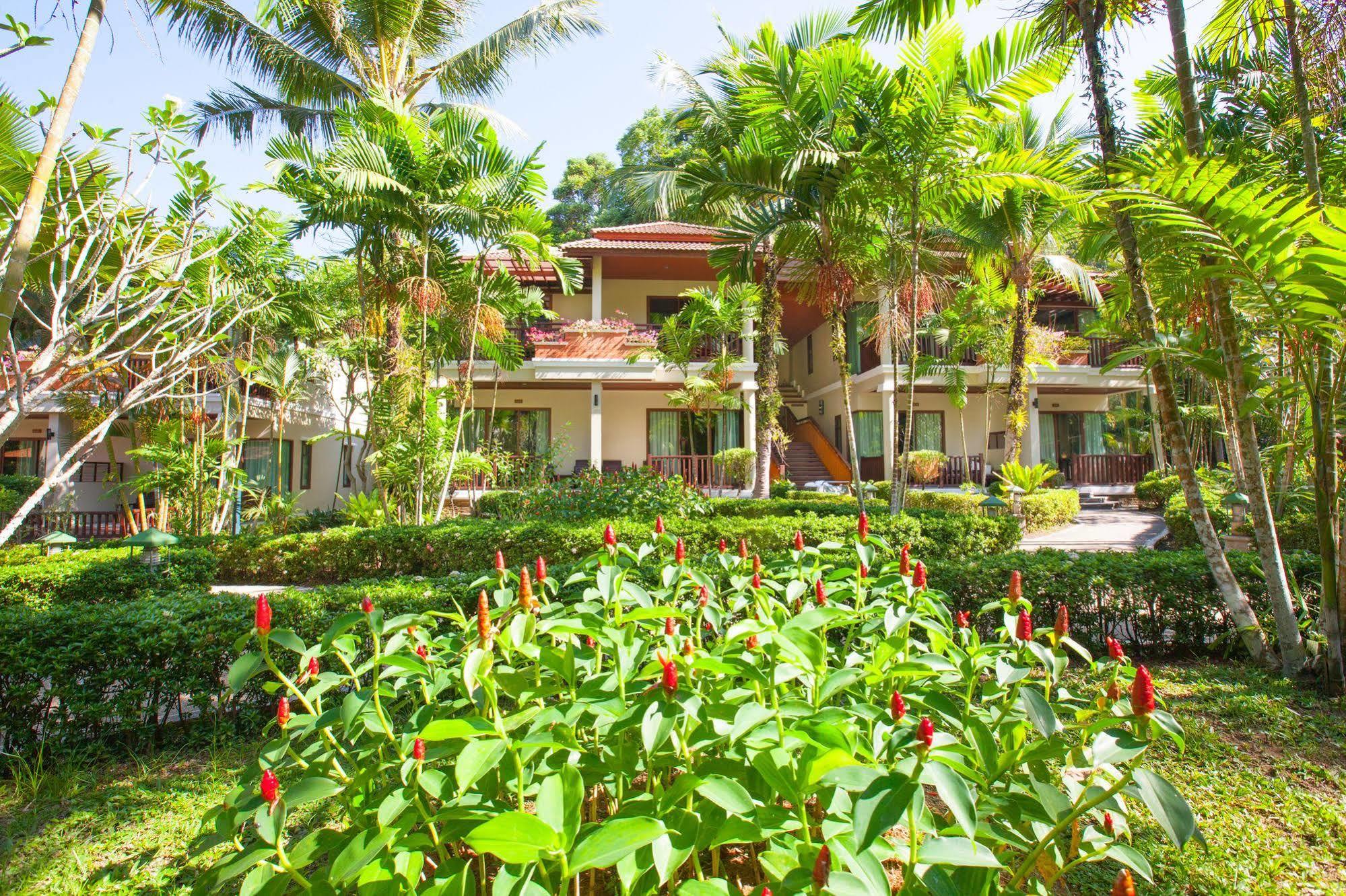 Khaolak Bayfront Resort Takuapa Bagian luar foto
