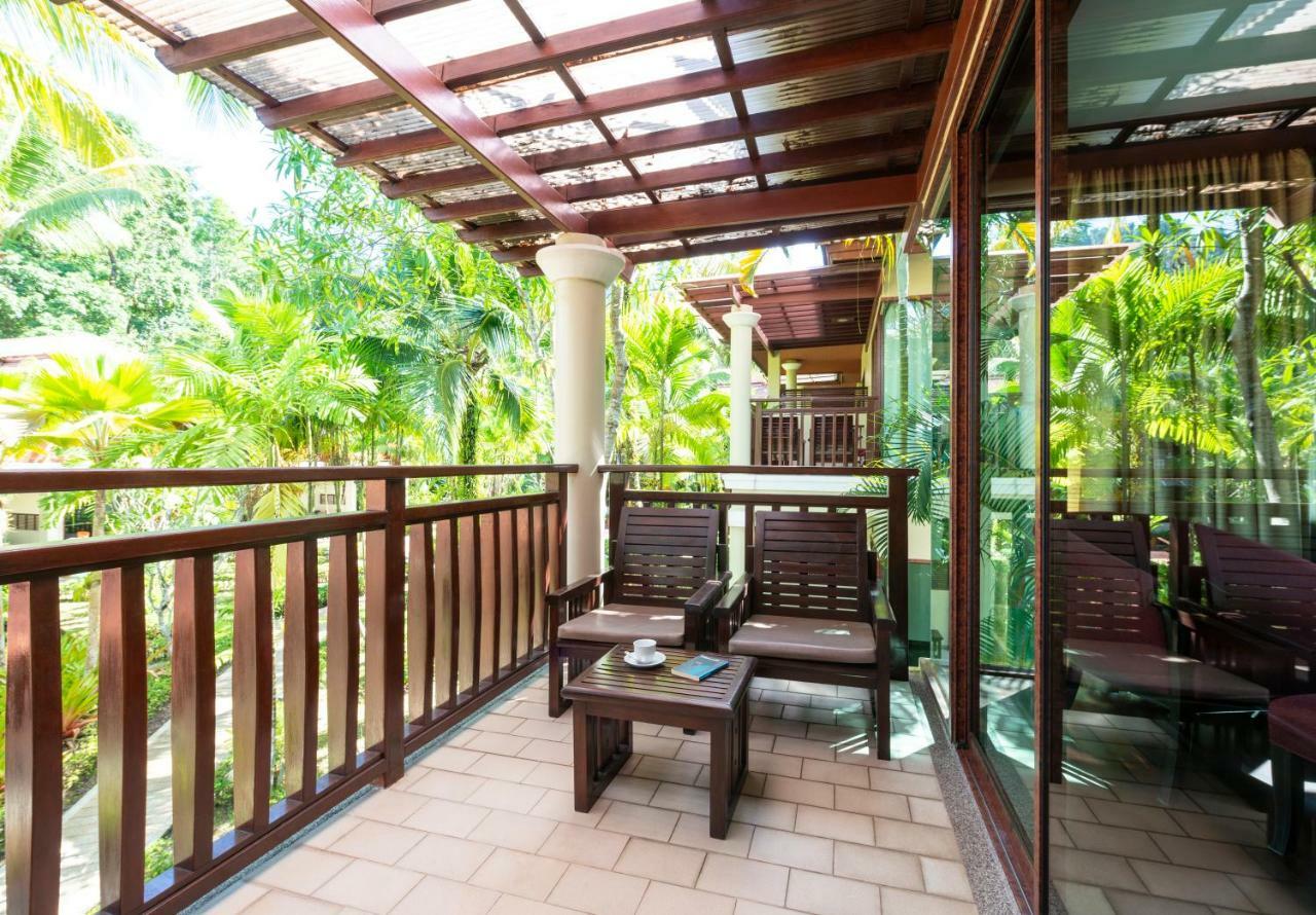 Khaolak Bayfront Resort Takuapa Bagian luar foto