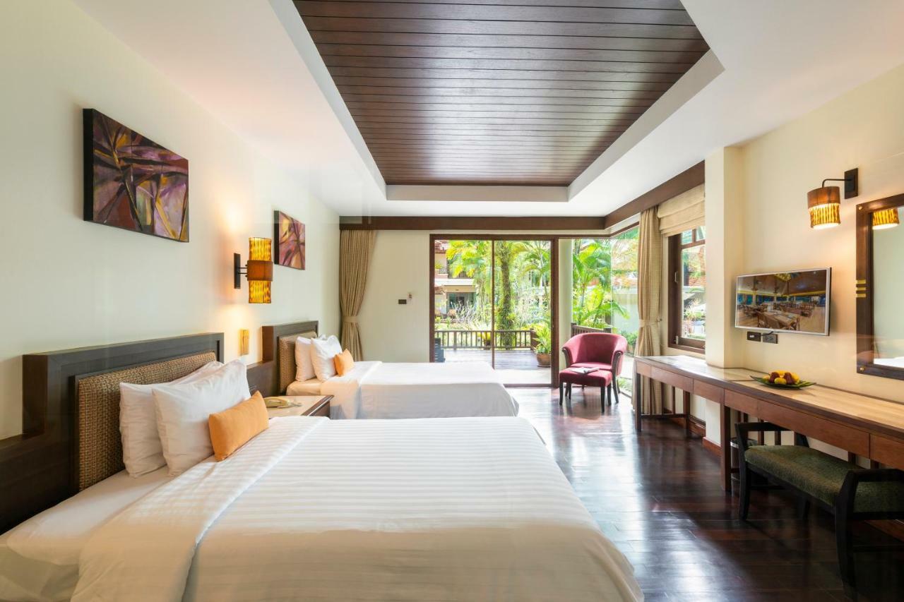 Khaolak Bayfront Resort Takuapa Bagian luar foto
