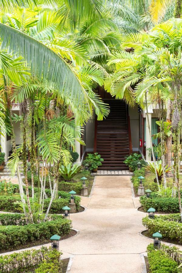 Khaolak Bayfront Resort Takuapa Bagian luar foto