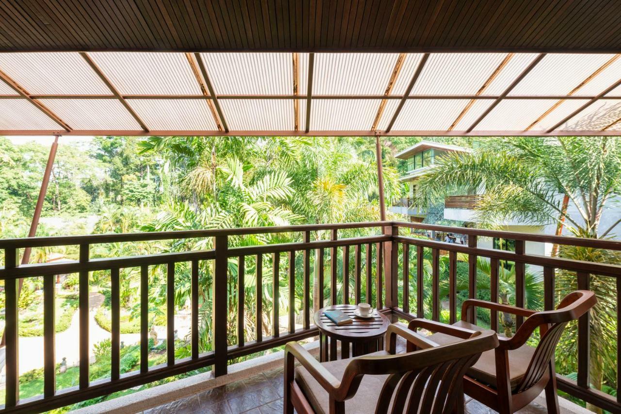 Khaolak Bayfront Resort Takuapa Bagian luar foto