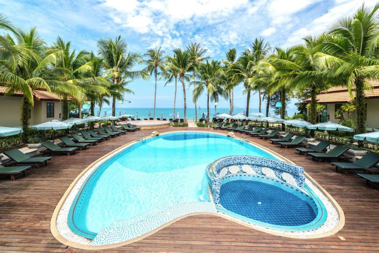 Khaolak Bayfront Resort Takuapa Bagian luar foto
